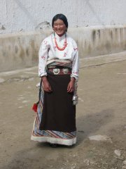 37-Tibetan women